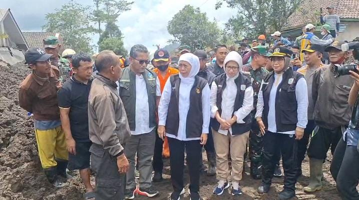 Gubernur Jatim Tinjau Lokasi Terdampak Erupsi Semeru, Pastikan Kebutuhan Warga Terpenuhi